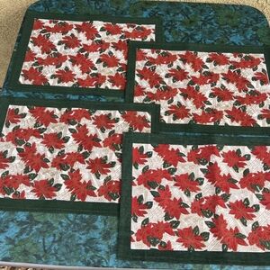 Christmas Placemats Poinsettias Green Border Fabric Set of 4